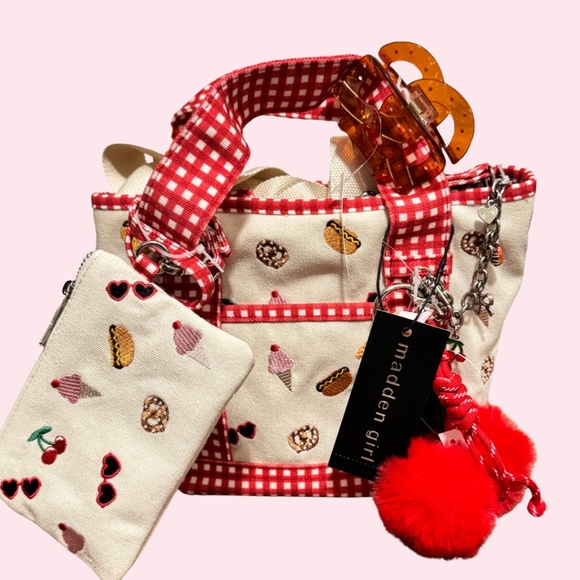 Summer Fair Madden Girl Mini Tote NWT Canvas Summer Red Gingham Cross Body Bag - Picture 12 of 12